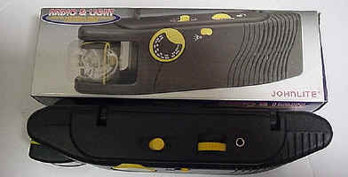 RadioLightTop.JPG (53766 bytes)