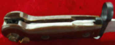akbayo5.jpg (9290 bytes)
